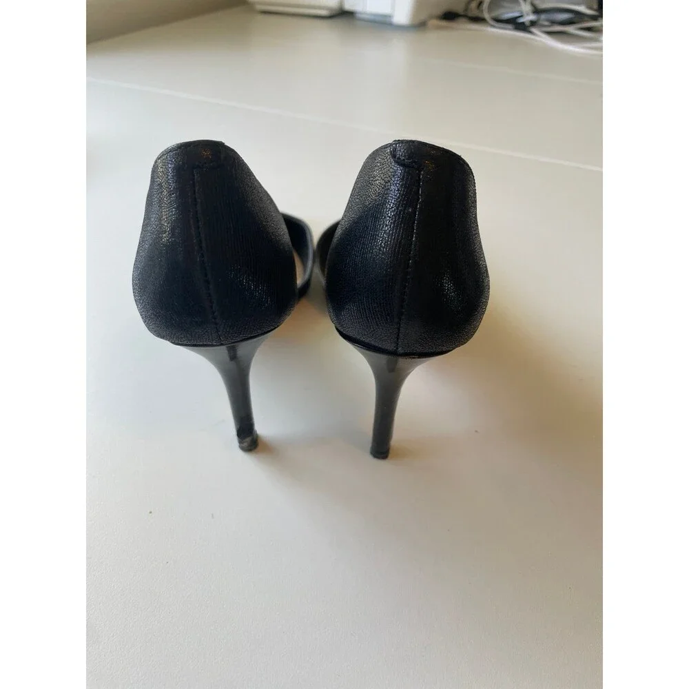 White house Black Market heels size 8M